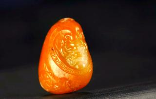 揭秘和田玉沁料:从种类到选购指南全解析